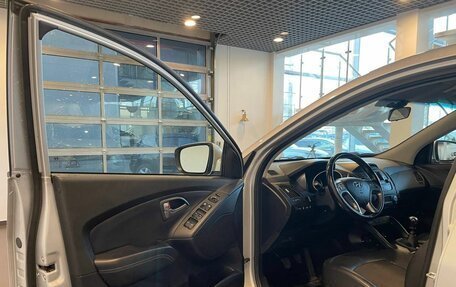 Hyundai ix35 I рестайлинг, 2013 год, 1 345 000 рублей, 21 фотография