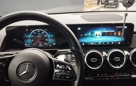 Mercedes-Benz GLB, 2021 год, 4 500 000 рублей, 3 фотография