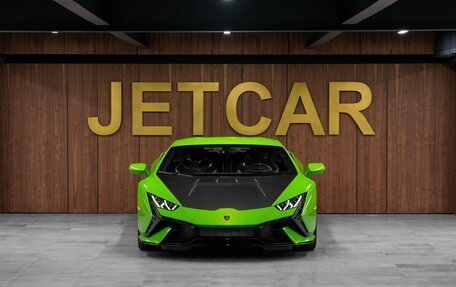 Lamborghini Huracán, 2024 год, 44 000 000 рублей, 4 фотография