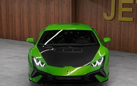 Lamborghini Huracán, 2024 год, 44 000 000 рублей, 5 фотография