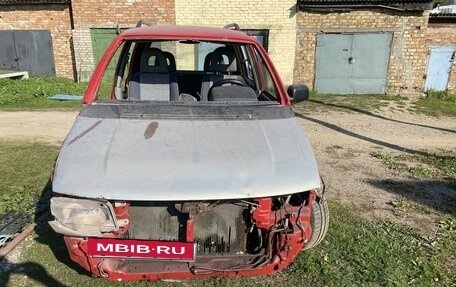 Mitsubishi Space Runner II, 1996 год, 180 000 рублей, 4 фотография