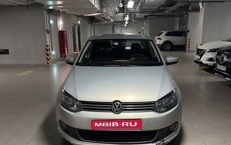 Volkswagen Polo VI (EU Market), 2011 год, 750 000 рублей, 2 фотография