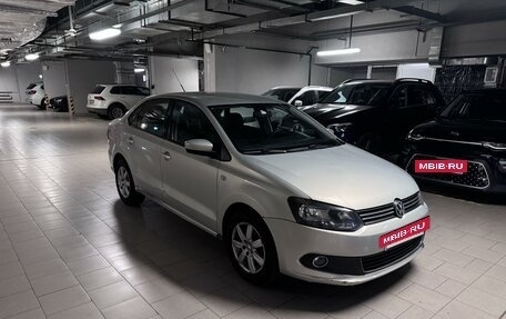 Volkswagen Polo VI (EU Market), 2011 год, 750 000 рублей, 3 фотография