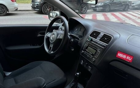 Volkswagen Polo VI (EU Market), 2011 год, 750 000 рублей, 10 фотография