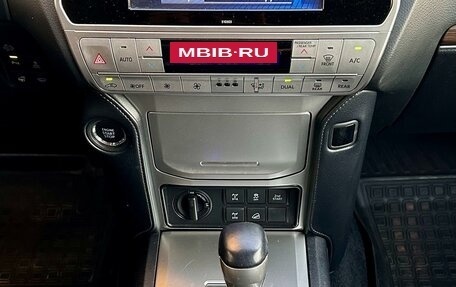 Toyota Land Cruiser Prado 150 рестайлинг 2, 2019 год, 5 450 000 рублей, 8 фотография