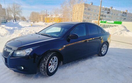 Chevrolet Cruze II, 2011 год, 690 000 рублей, 8 фотография