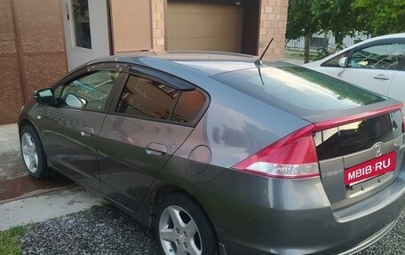 Honda Insight II рестайлинг, 2010 год, 850 000 рублей, 2 фотография