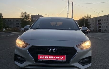 Hyundai Solaris II рестайлинг, 2018 год, 1 400 000 рублей, 1 фотография