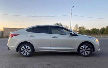 Hyundai Solaris II рестайлинг, 2018 год, 1 400 000 рублей, 7 фотография