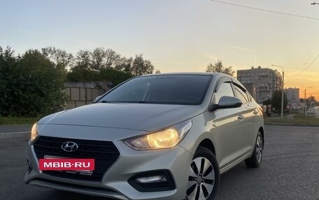 Hyundai Solaris II рестайлинг, 2018 год, 1 400 000 рублей, 2 фотография