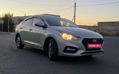 Hyundai Solaris II рестайлинг, 2018 год, 1 400 000 рублей, 8 фотография