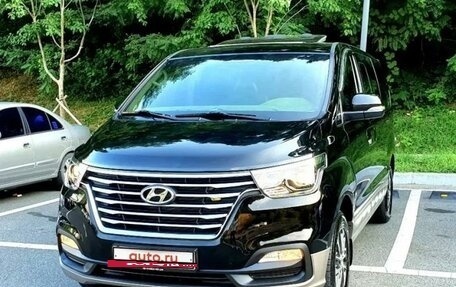 Hyundai Grand Starex Grand Starex I рестайлинг 2, 2020 год, 3 250 000 рублей, 3 фотография