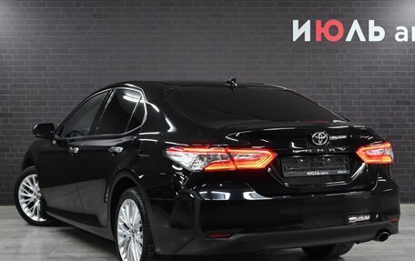 Toyota Camry, 2019 год, 3 450 000 рублей, 6 фотография