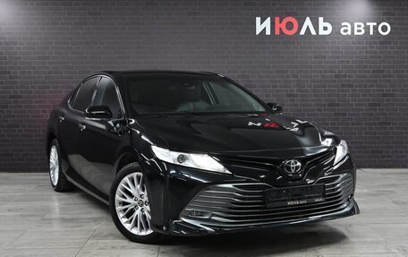 Toyota Camry, 2019 год, 3 450 000 рублей, 3 фотография