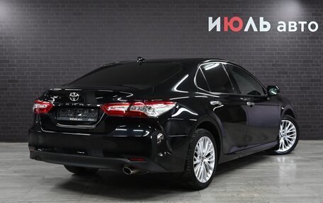 Toyota Camry, 2019 год, 3 450 000 рублей, 7 фотография