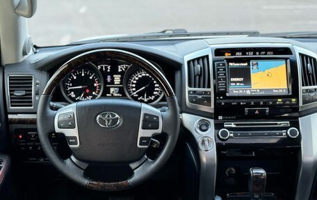 Toyota Land Cruiser 200, 2014 год, 4 990 000 рублей, 23 фотография