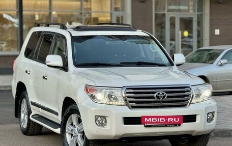 Toyota Land Cruiser 200, 2014 год, 4 990 000 рублей, 31 фотография