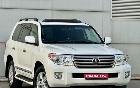 Toyota Land Cruiser 200, 2014 год, 4 990 000 рублей, 13 фотография