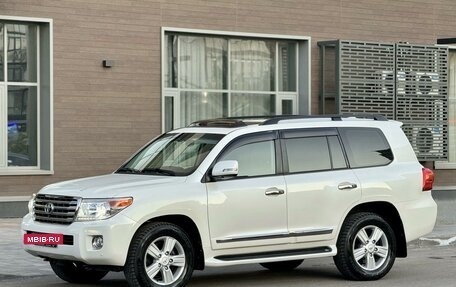 Toyota Land Cruiser 200, 2014 год, 4 990 000 рублей, 32 фотография