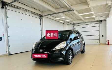 Honda Fit III, 2013 год, 1 159 000 рублей, 2 фотография