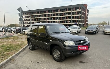 Chevrolet Niva I рестайлинг, 2011 год, 445 000 рублей, 2 фотография