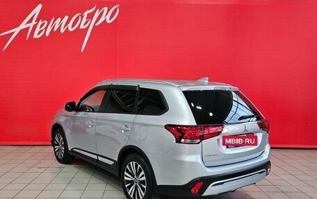 Mitsubishi Outlander III рестайлинг 3, 2020 год, 2 249 000 рублей, 3 фотография