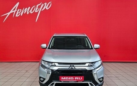 Mitsubishi Outlander III рестайлинг 3, 2020 год, 2 249 000 рублей, 8 фотография