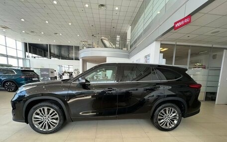 Toyota Highlander, 2023 год, 7 800 000 рублей, 2 фотография