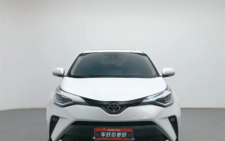 Toyota C-HR I рестайлинг, 2021 год, 1 855 555 рублей, 2 фотография