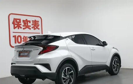 Toyota C-HR I рестайлинг, 2021 год, 1 855 555 рублей, 3 фотография