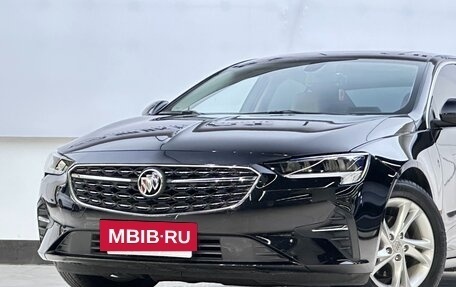 Buick Regal VI, 2021 год, 2 100 000 рублей, 3 фотография