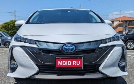 Toyota Prius IV XW50, 2021 год, 1 799 555 рублей, 1 фотография