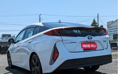 Toyota Prius IV XW50, 2021 год, 1 799 555 рублей, 5 фотография