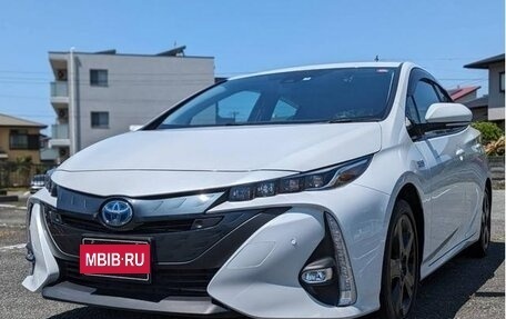 Toyota Prius IV XW50, 2021 год, 1 799 555 рублей, 3 фотография