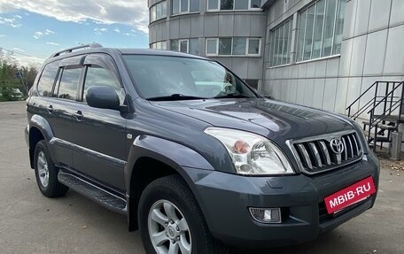 Toyota Land Cruiser Prado 120 рестайлинг, 2007 год, 2 500 000 рублей, 11 фотография