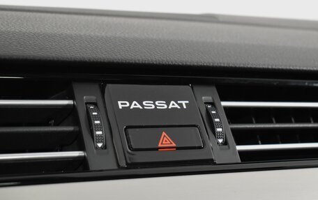 Volkswagen Passat B8 рестайлинг, 2020 год, 3 095 000 рублей, 23 фотография