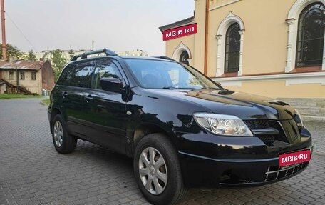 Mitsubishi Outlander III рестайлинг 3, 2003 год, 465 000 рублей, 1 фотография