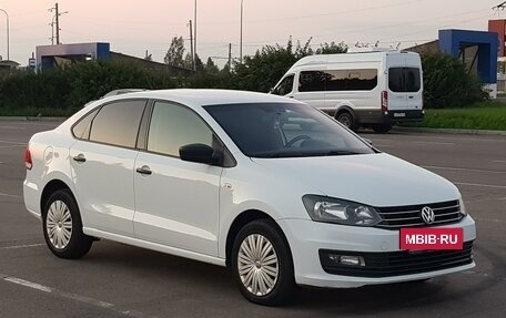 Volkswagen Polo VI (EU Market), 2015 год, 870 000 рублей, 3 фотография