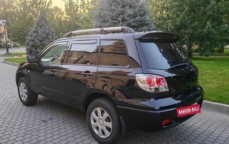 Mitsubishi Outlander III рестайлинг 3, 2003 год, 465 000 рублей, 4 фотография