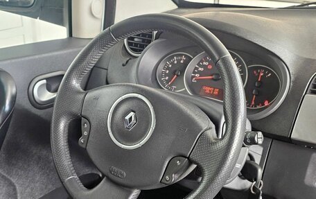 Renault Kangoo II рестайлинг, 2011 год, 1 080 000 рублей, 25 фотография