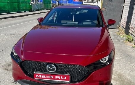 Mazda 3, 2019 год, 2 800 000 рублей, 2 фотография