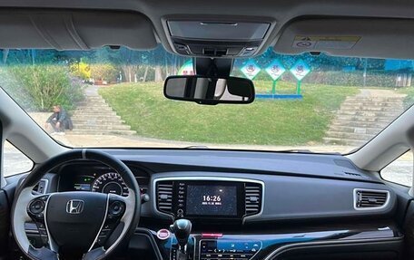 Honda Odyssey IV, 2019 год, 3 400 000 рублей, 7 фотография