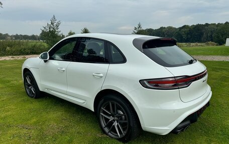 Porsche Macan I рестайлинг, 2024 год, 13 607 829 рублей, 4 фотография