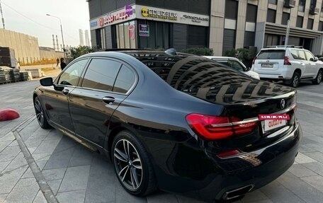 BMW 7 серия, 2018 год, 4 490 000 рублей, 3 фотография