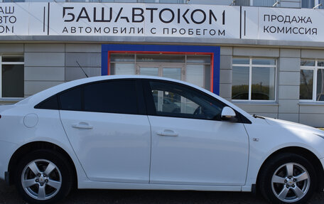 Chevrolet Cruze II, 2012 год, 860 000 рублей, 4 фотография