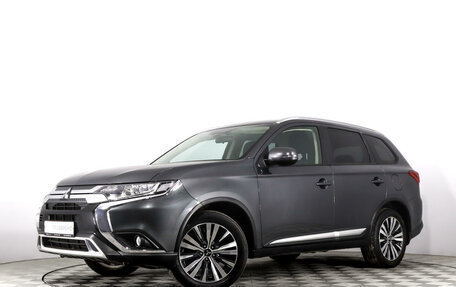 Mitsubishi Outlander III рестайлинг 3, 2019 год, 2 330 000 рублей, 1 фотография