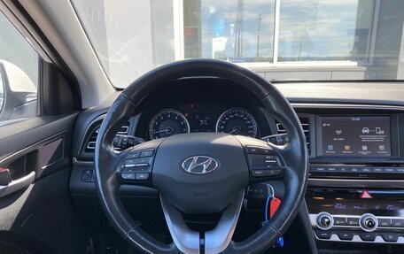 Hyundai Elantra VI рестайлинг, 2019 год, 1 749 000 рублей, 14 фотография