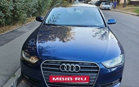 Audi A4, 2012 год, 1 750 000 рублей, 2 фотография