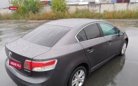 Toyota Avensis III рестайлинг, 2010 год, 1 180 000 рублей, 1 фотография