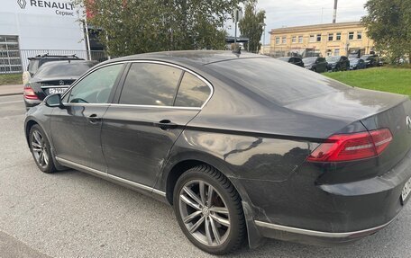 Volkswagen Passat B8 рестайлинг, 2018 год, 1 780 000 рублей, 3 фотография